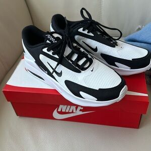 Women’s Nike Air Max Bolt Sneakers